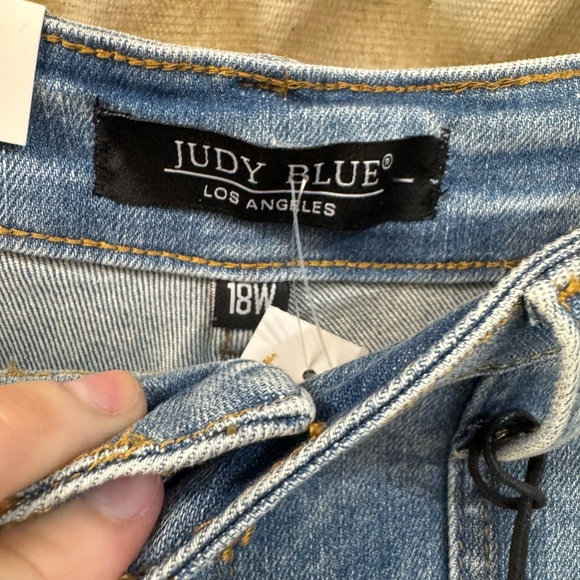 Judy Blue Men's Relaxed Light Blue Distressed Jeans - Style # 88825 - Picture 8 of 9